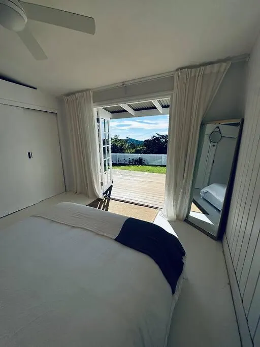 Holiday home Rosewood House Villa Lower Beechmont